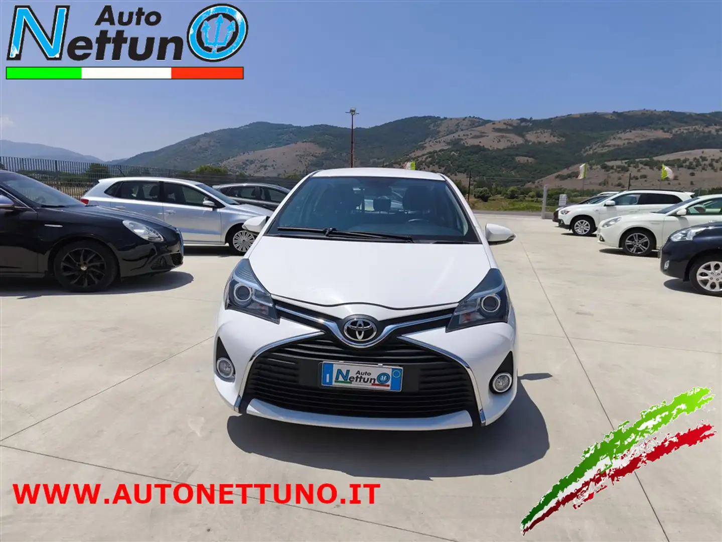 Toyota Yaris 1.0 5 porte Lounge GPL Bianco - 2