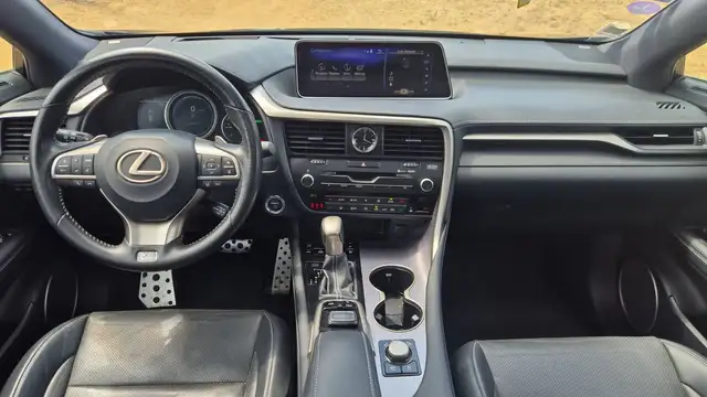 Lexus RX view 11