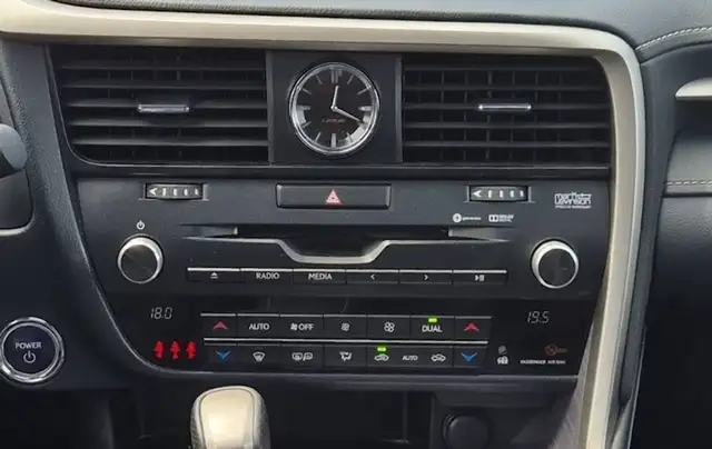 Lexus RX view 13