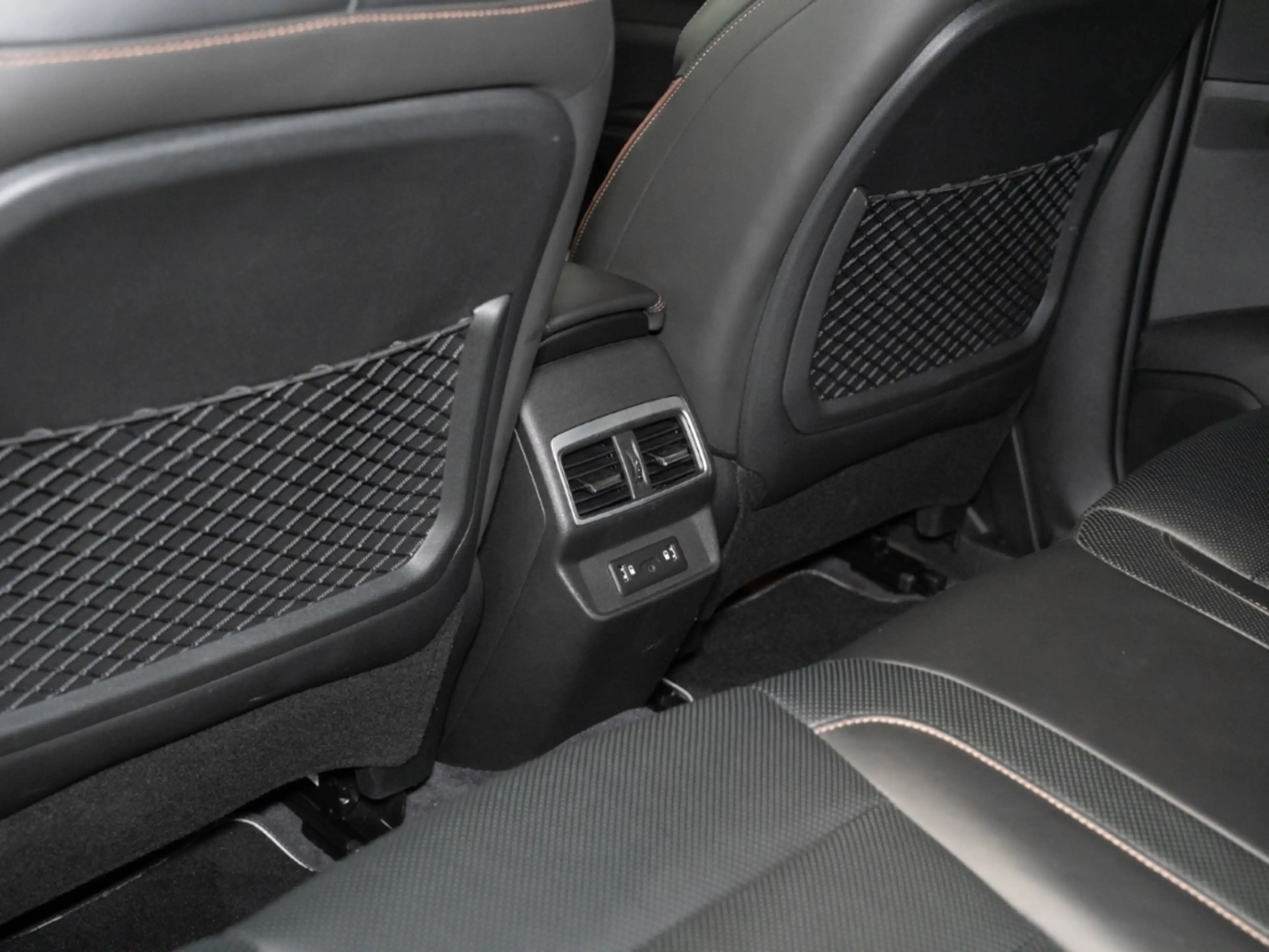Renault Koleos Initiale Paris 4x4 Navi Leder Memory Sitze Soundsy — photo 13