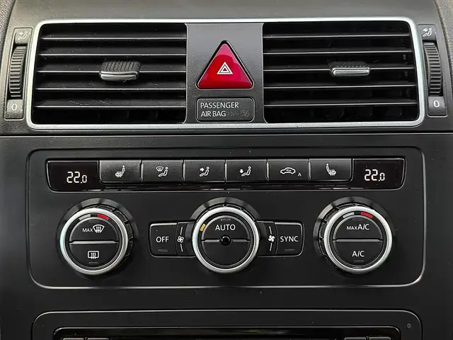Volkswagen Touran view 12