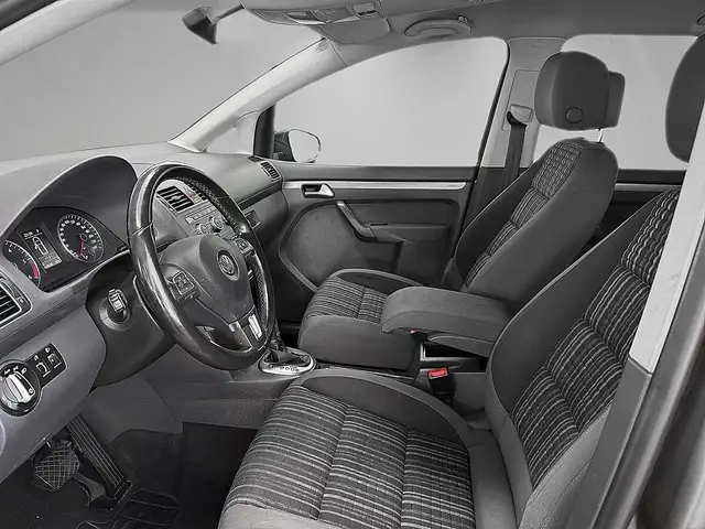 Volkswagen Touran view 7