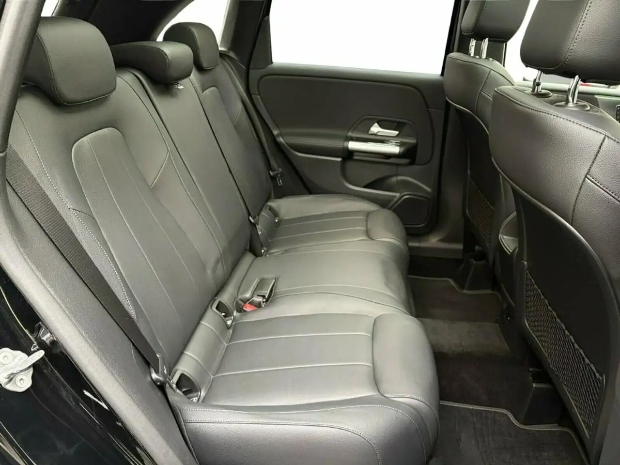 Mercedes-Benz B 250 e 360 AUT Kam. KlimaA LED LM Navi PDC Pano 13