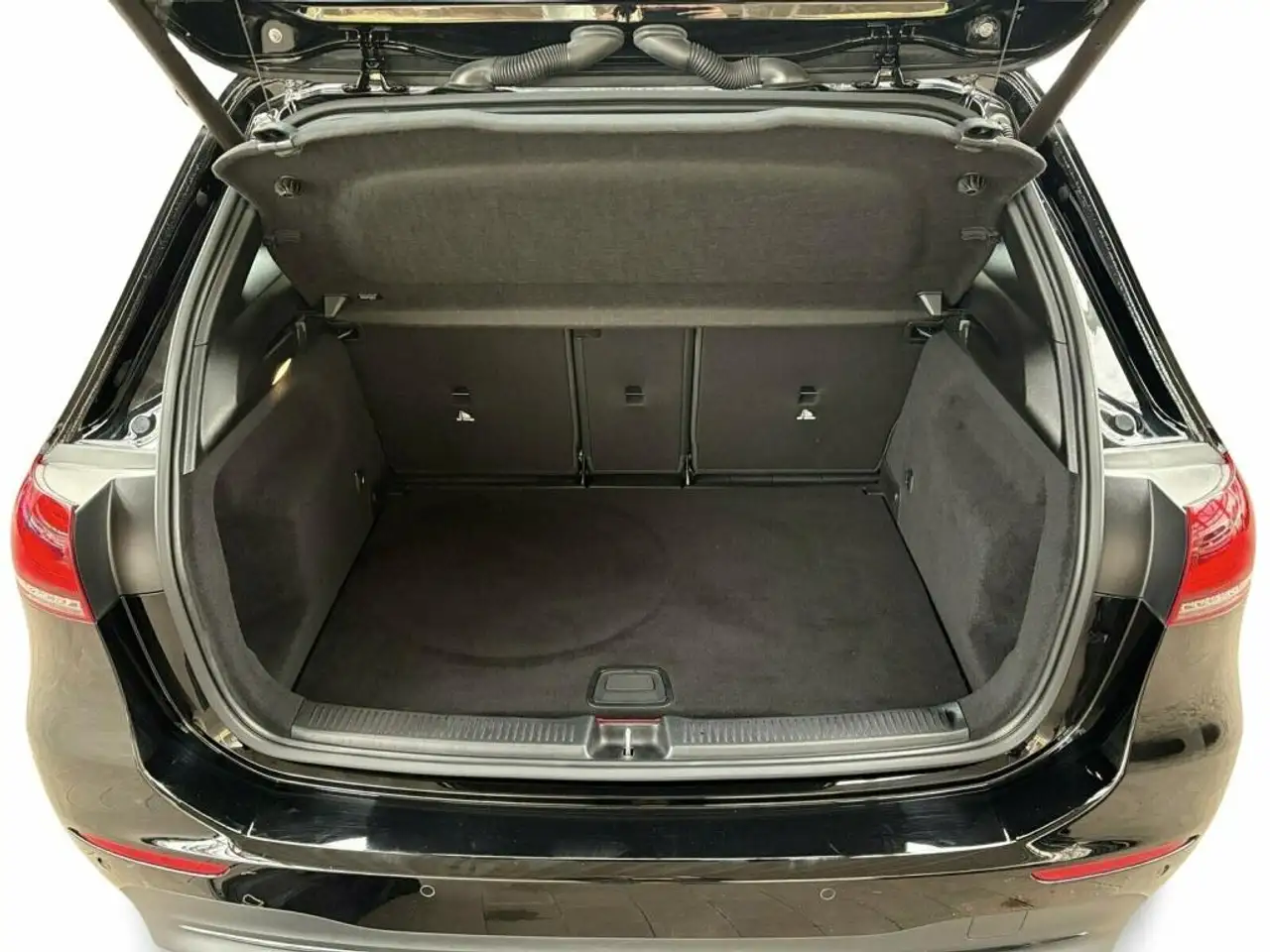 Mercedes-Benz B 250 e 360 AUT Kam. KlimaA LED LM Navi PDC Pano 11