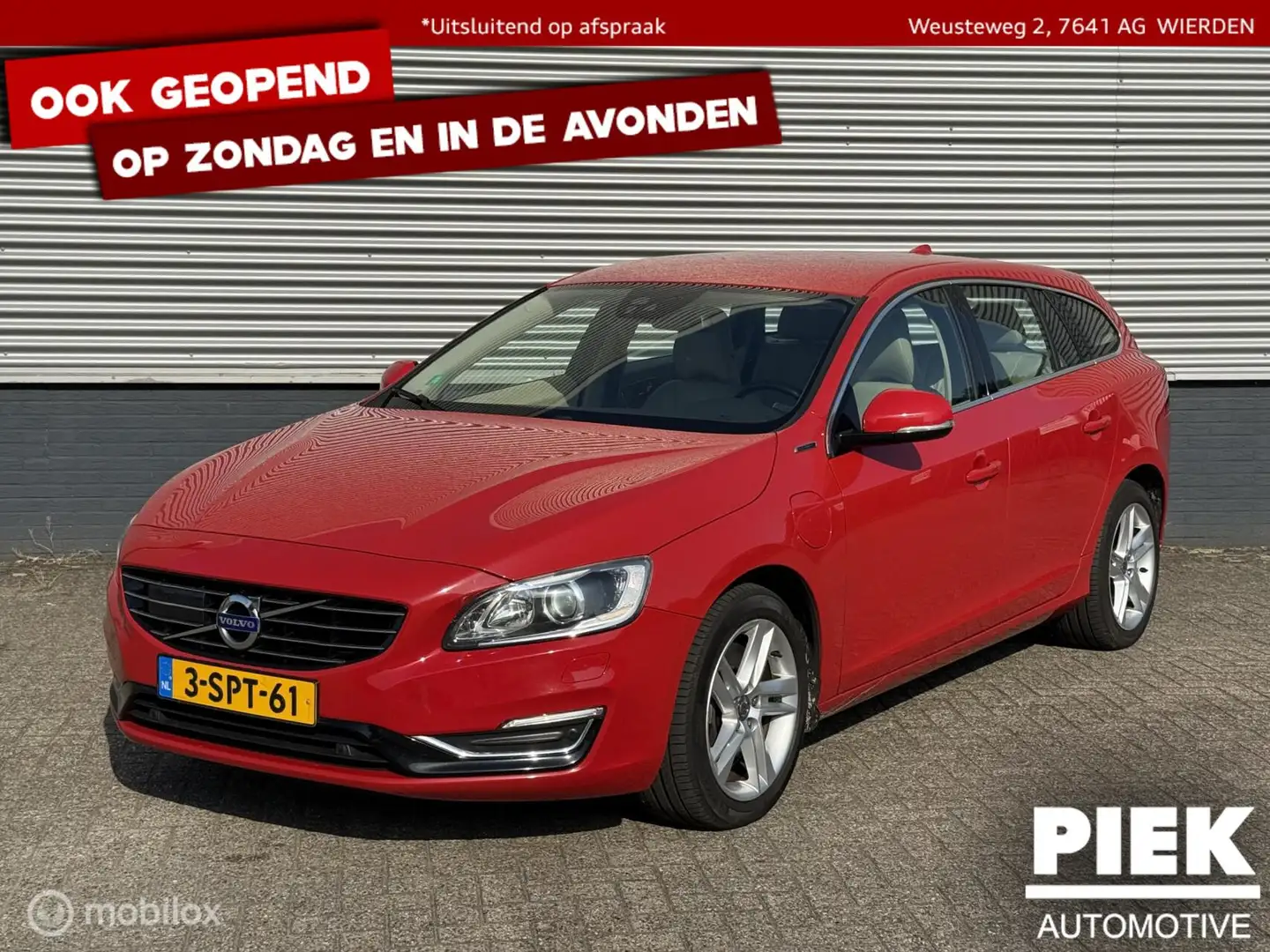 Volvo V60 2.4 D6 AWD Plug-In Hybrid Summum BLIS, ACC Rouge - 1