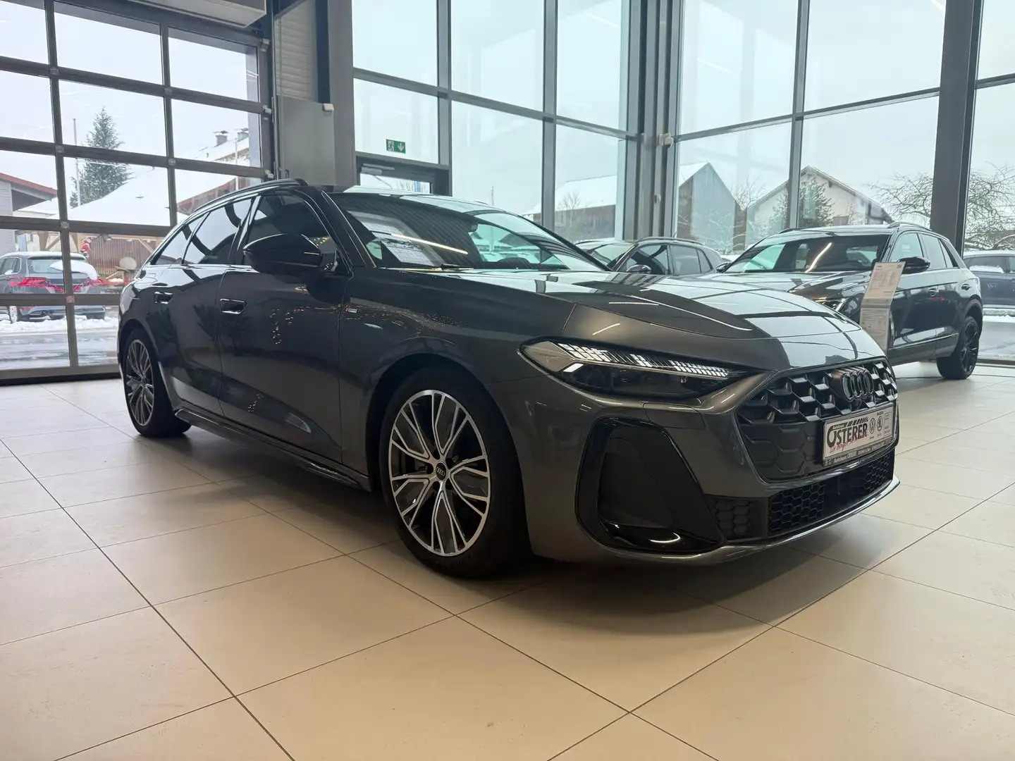 Audi A5 Avant 2.0 TDI S-Line Area View Tech plus Navi Matr Grau - 2