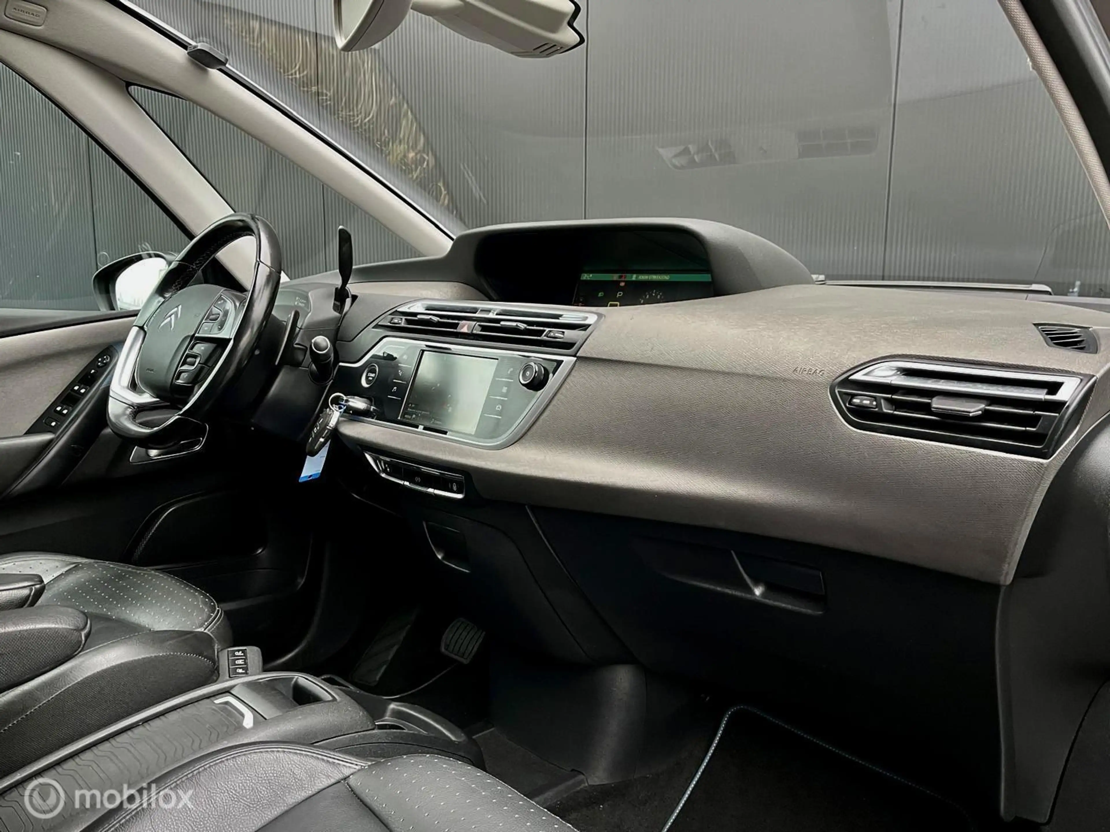 Citroen Grand C4 Picasso 1.2 PureTech Shine — photo 8