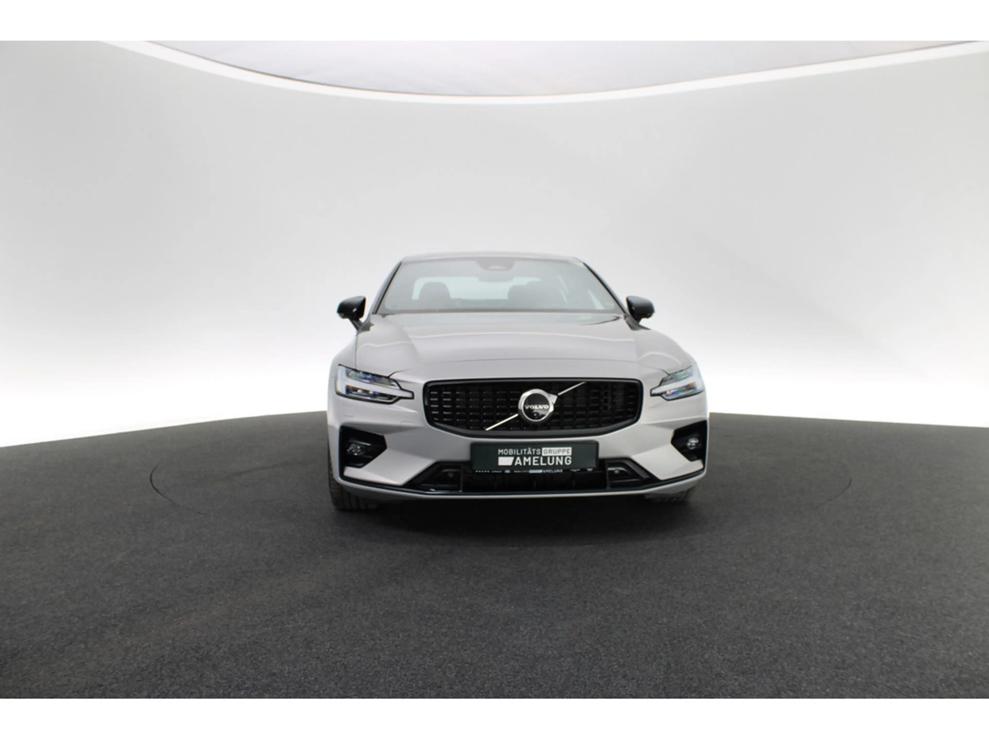 Volvo S60 2.0 Ultimate Dark AWD aus 1.Hand HUD LED — photo 10