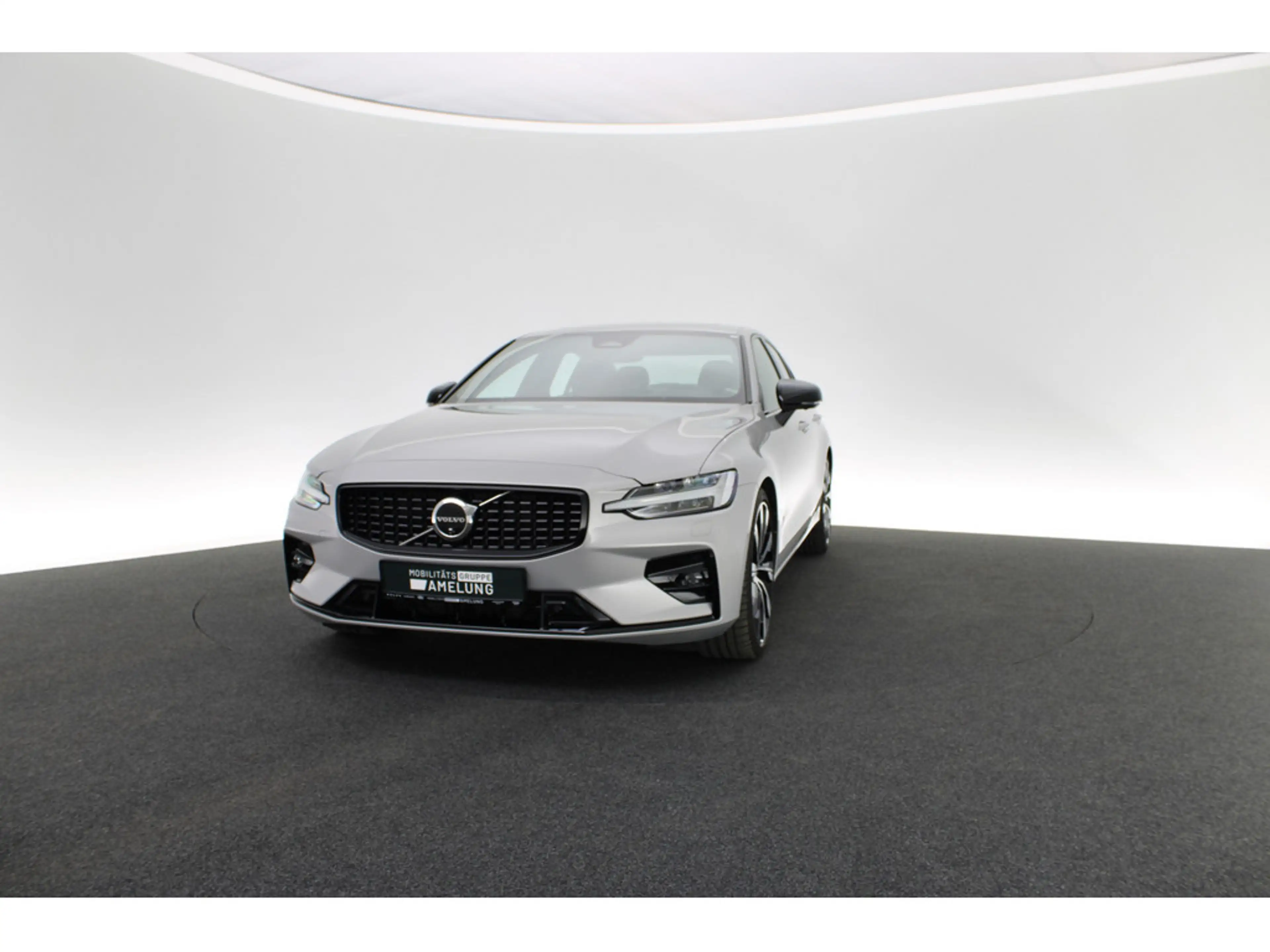 Volvo S60 2.0 Ultimate Dark AWD aus 1.Hand HUD LED — photo 11