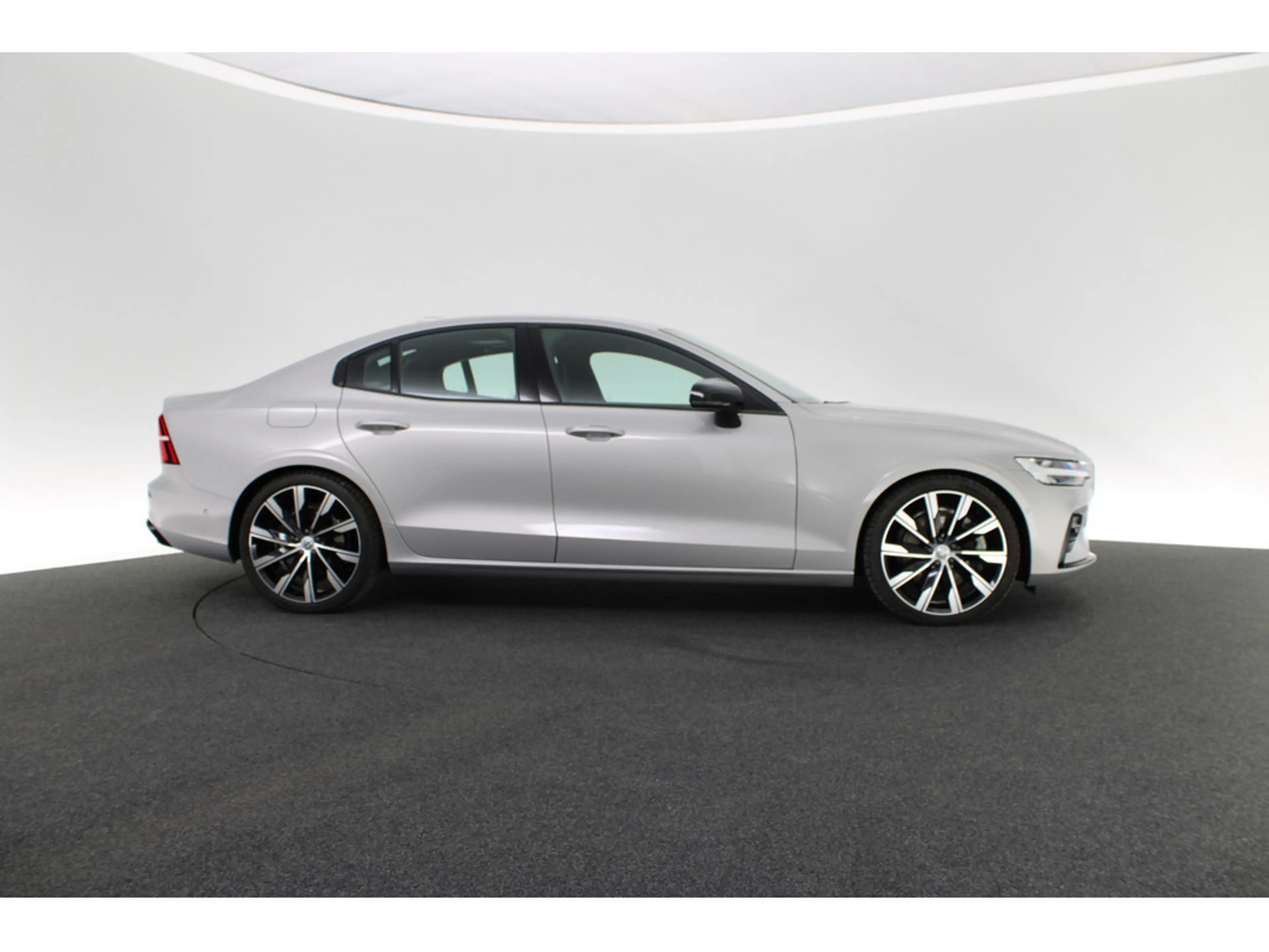 Volvo S60 2.0 Ultimate Dark AWD aus 1.Hand HUD LED — photo 8