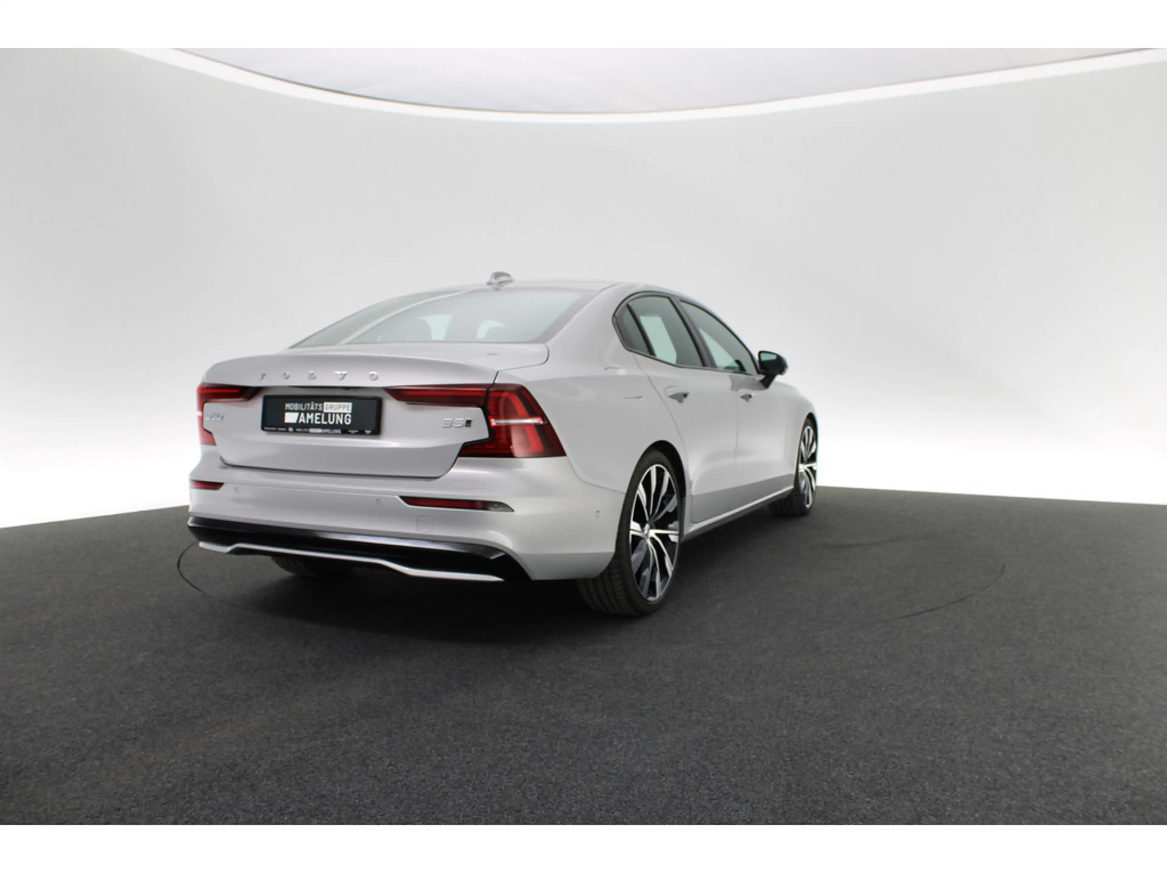 Volvo S60 2.0 Ultimate Dark AWD aus 1.Hand HUD LED — photo 7