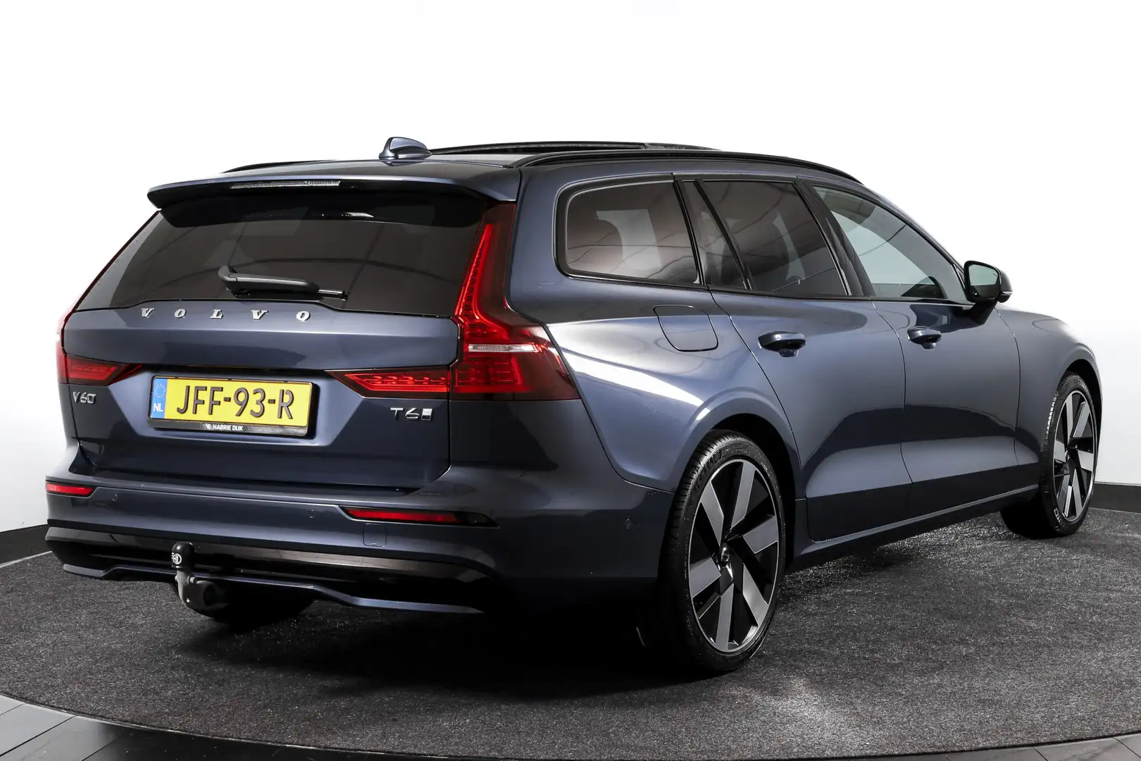 Volvo V60 2.0 T6 Plug-in hybrid AWD Ultra Dark - Automaat | Albastru - 2