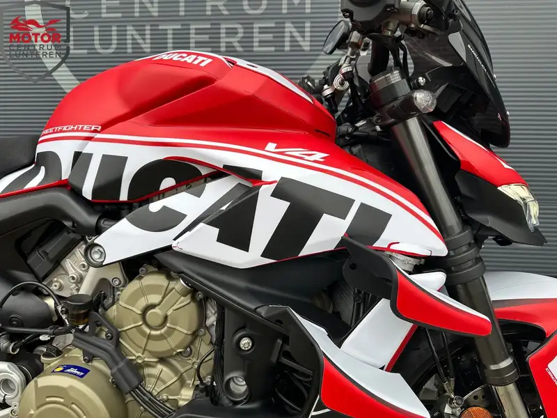 Ducati Streetfighter - foto 6