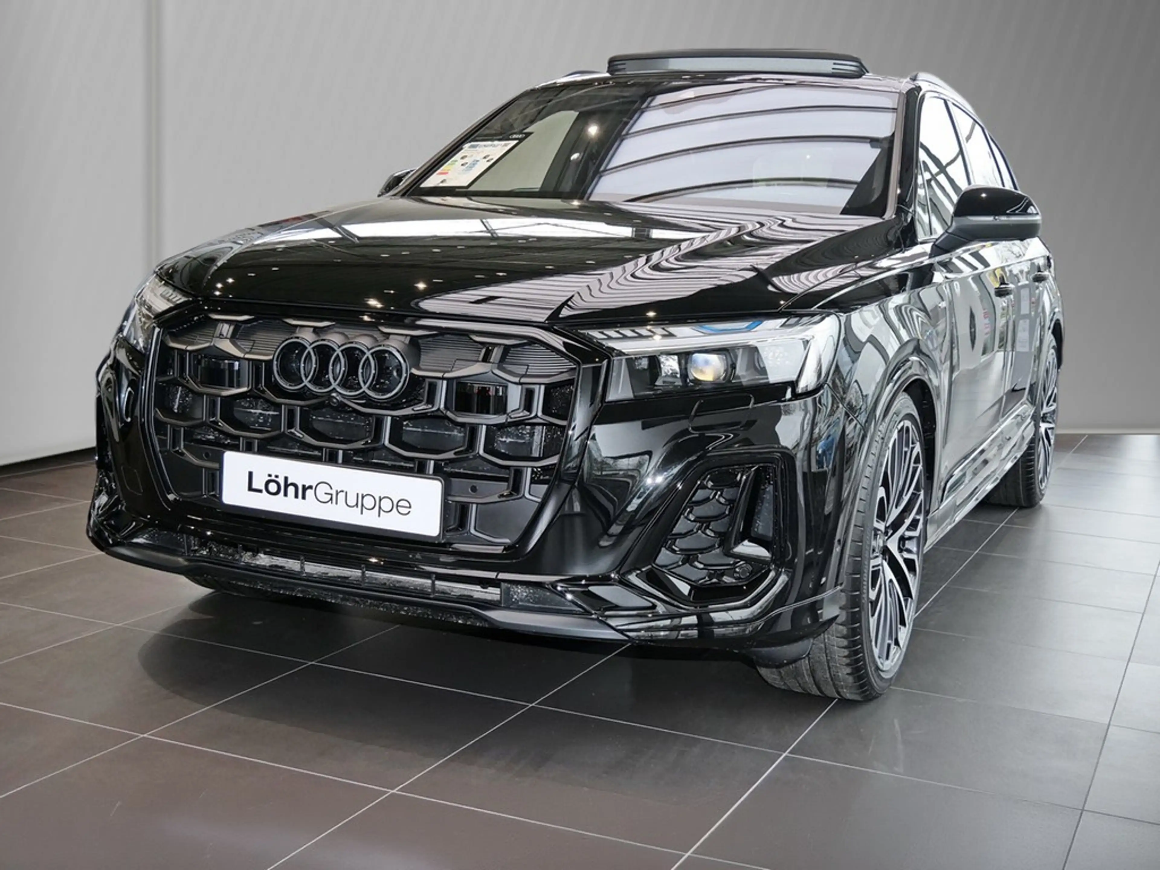 Audi Q7 SUV S line TDI quattro tiptronic 210 kW / 286 PS — photo 2