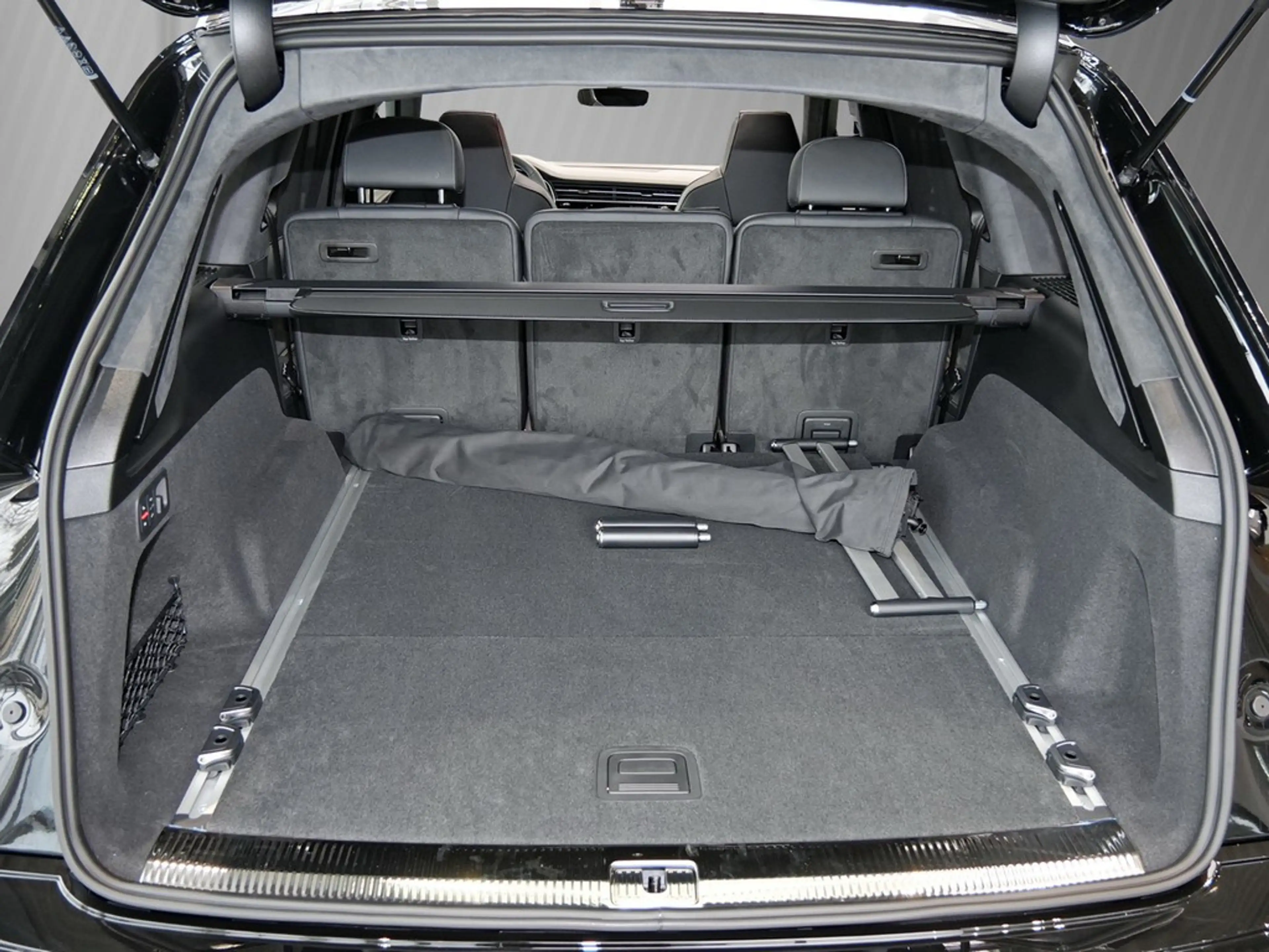 Audi Q7 SUV S line TDI quattro tiptronic 210 kW / 286 PS — photo 6