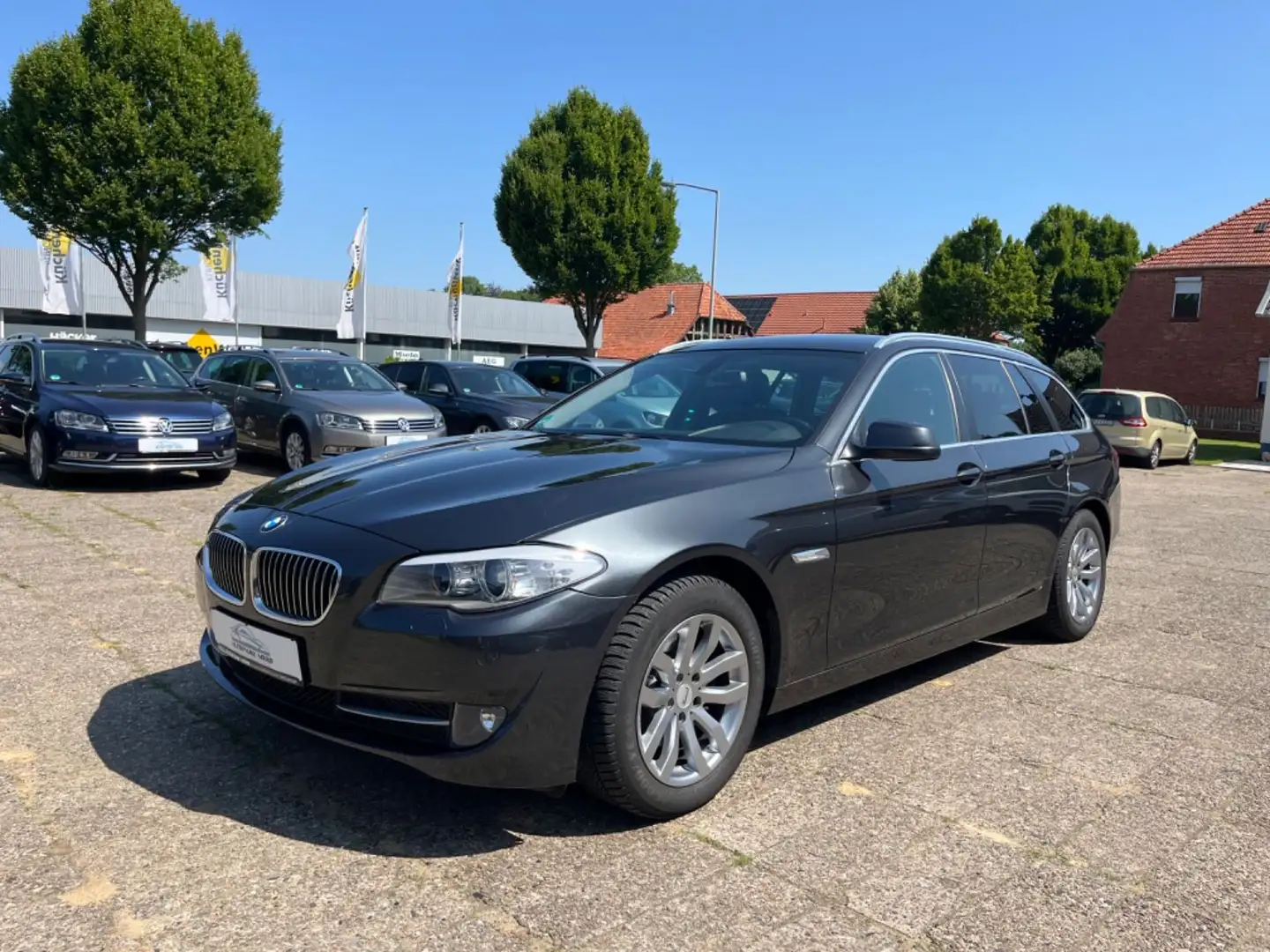 BMW 520 d Automatik,Scheckheft,Bi-Xenon,TÜV Neu Grau - 1