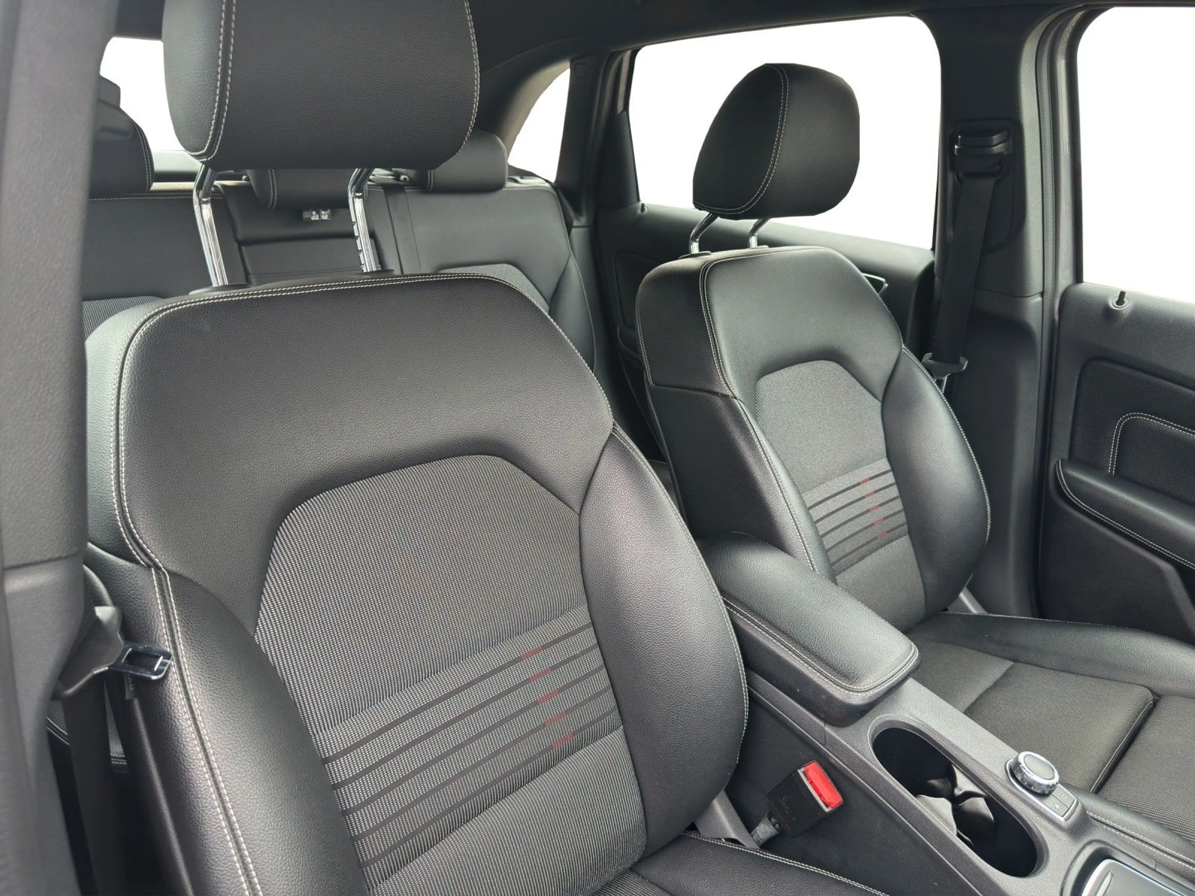 Mercedes-Benz B 200 Urban+Kamera+Navi+ — photo 13