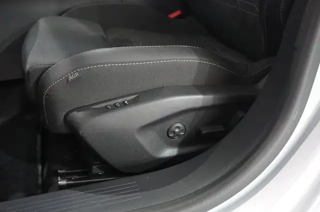 Opel Astra view 15