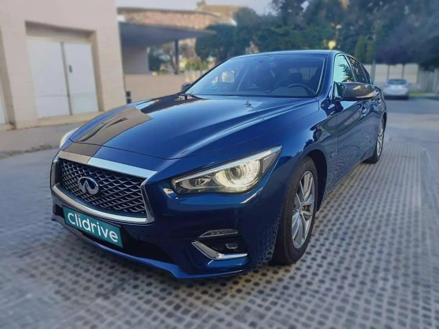 Infiniti Q50 3.5 Hybrid Sport Aut. Blau - 2