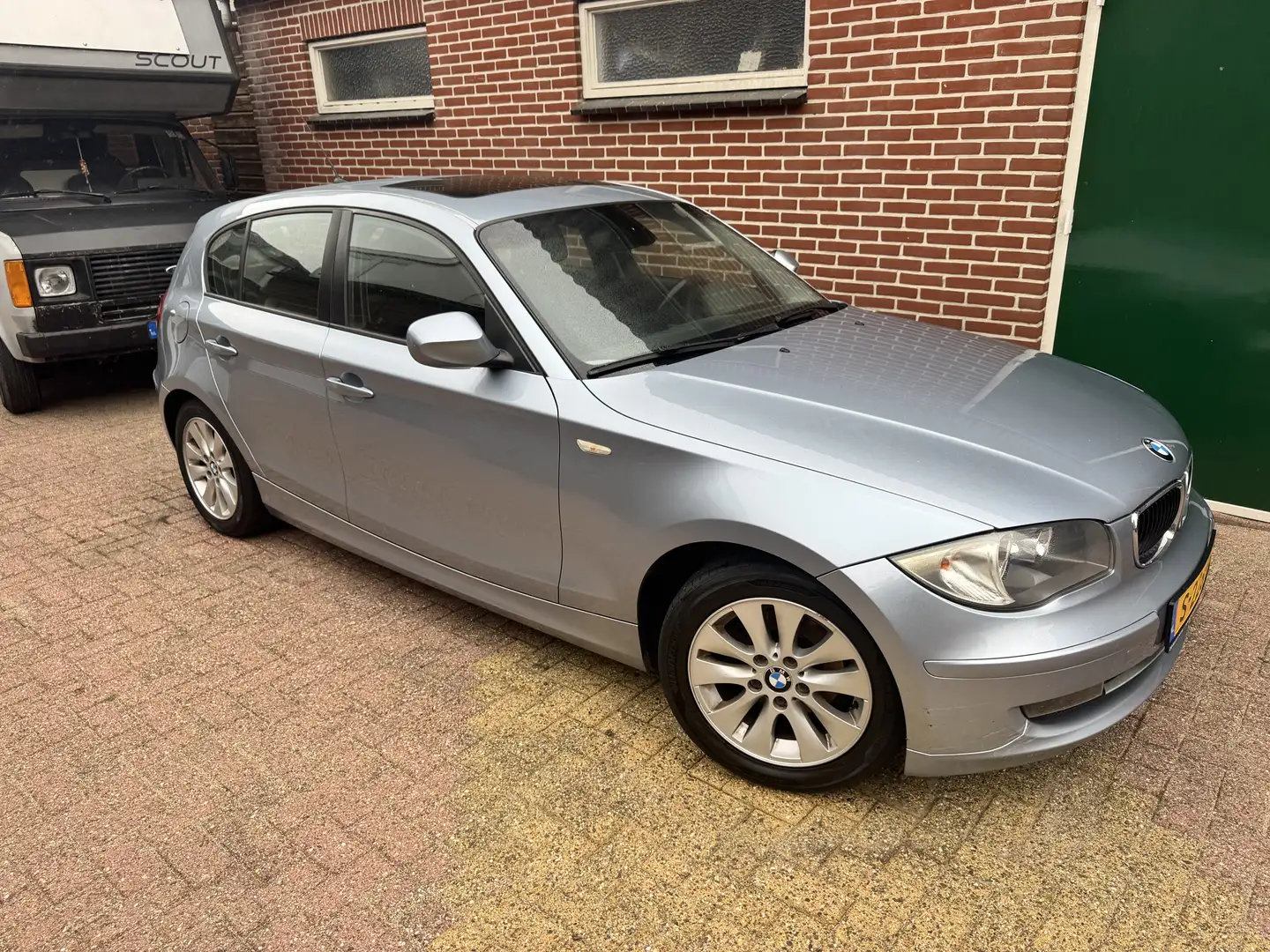 BMW 116 Business Line Albastru - 1