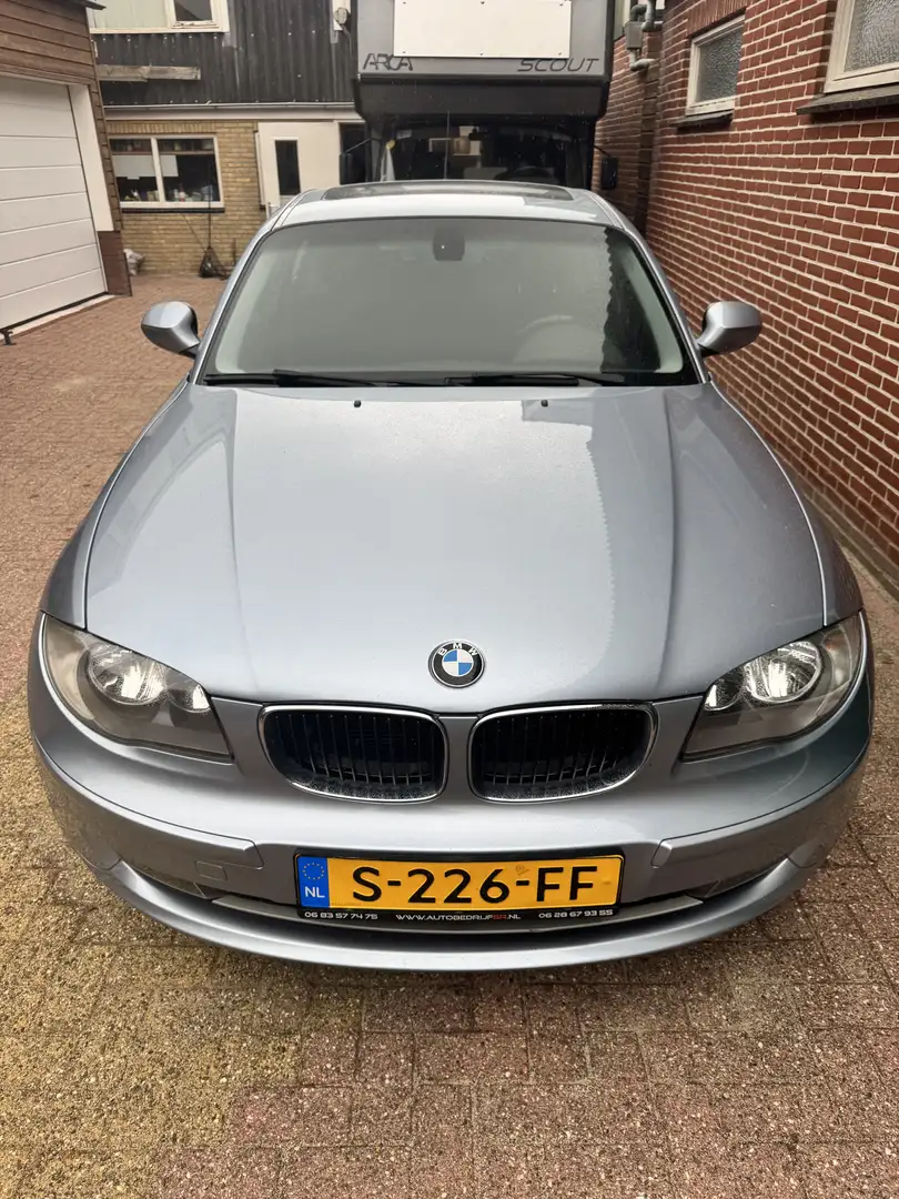 BMW 116 Business Line Albastru - 2