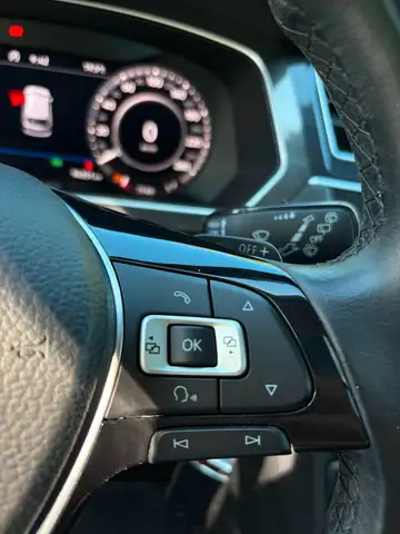 Volkswagen Tiguan view 15