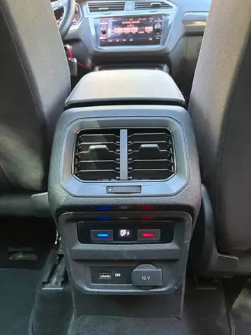 Volkswagen Tiguan view 28