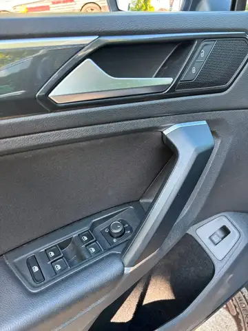 Volkswagen Tiguan view 22