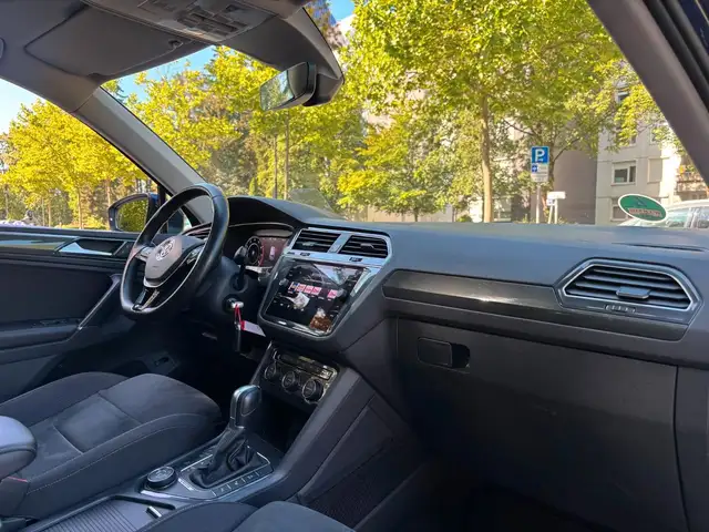 Volkswagen Tiguan view 21