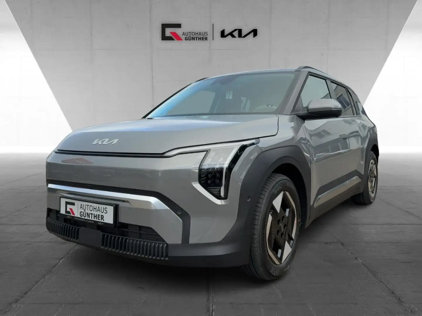 Kia EV3 Earth 81,4 KWH WinterConnect Upgrade DriveWise Grau - 1