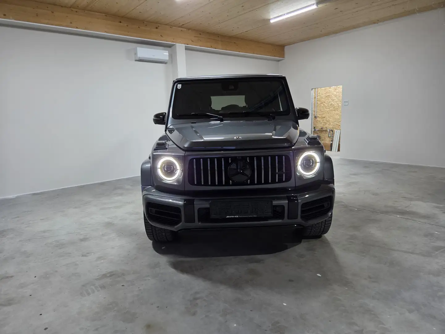 Mercedes-Benz G 63 AMG G63 AMG 4MATIC Aut. Grau - 2