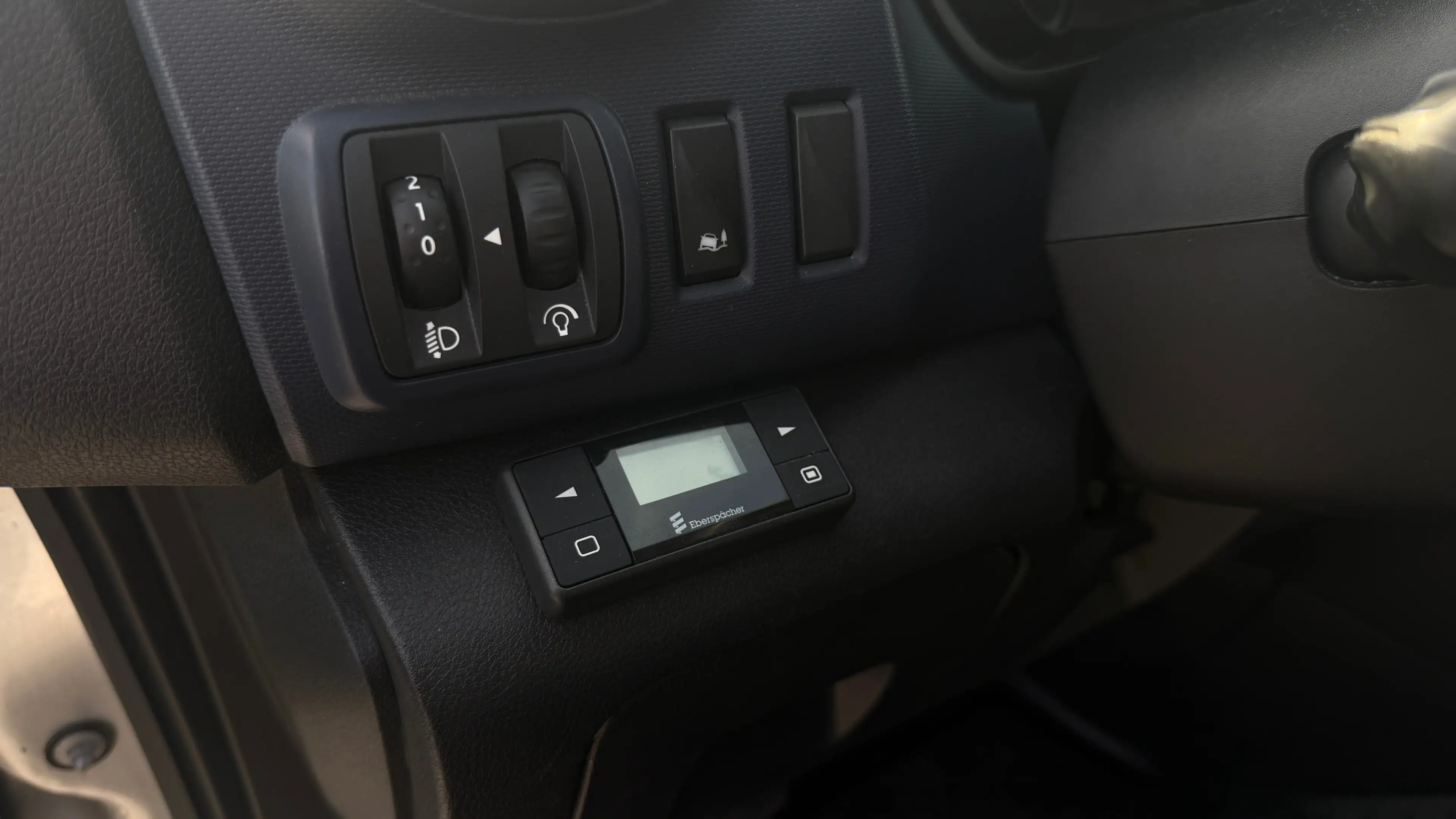 Opel Vivaro Combi B | LANG | 9-Sitzer | TÜV NEU | Scheckheft | Standheizung | AHK | Navi — photo 15