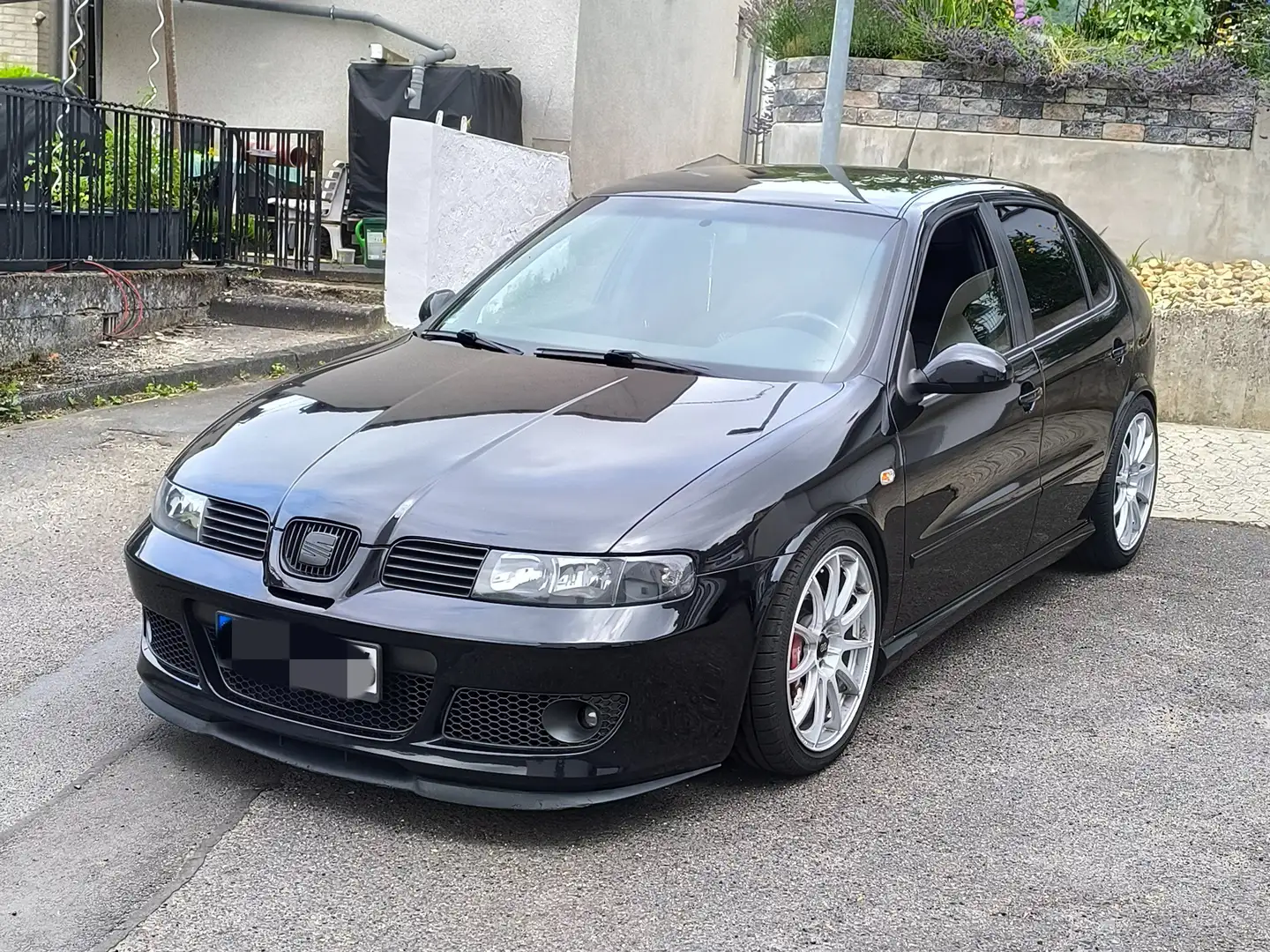 SEAT Leon Leon 1.8 20V Turbo Cupra R Schwarz - 1
