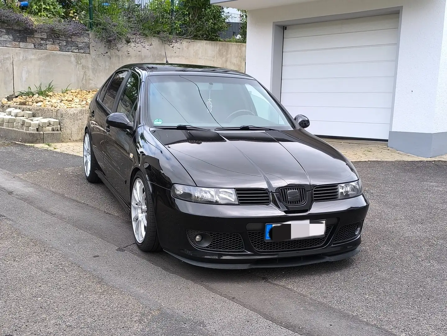 SEAT Leon Leon 1.8 20V Turbo Cupra R Schwarz - 2