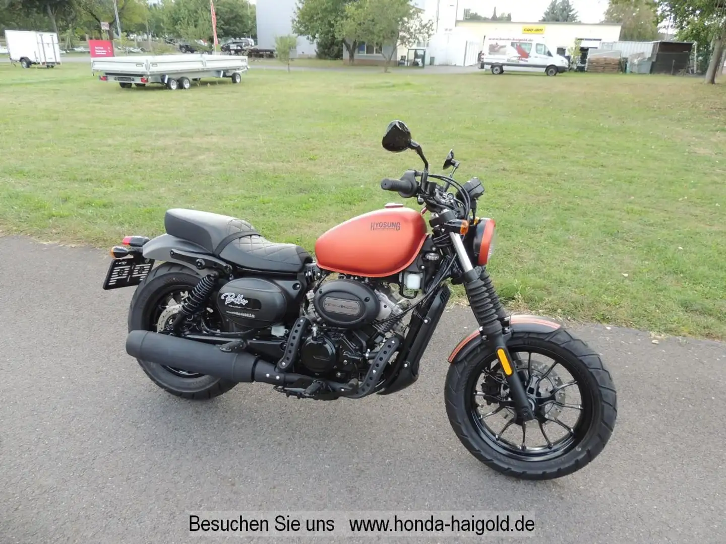 Hyosung GV 125 S Aquila Oranžová - 1