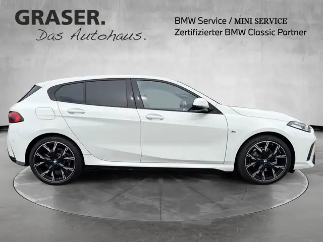 BMW M view 8