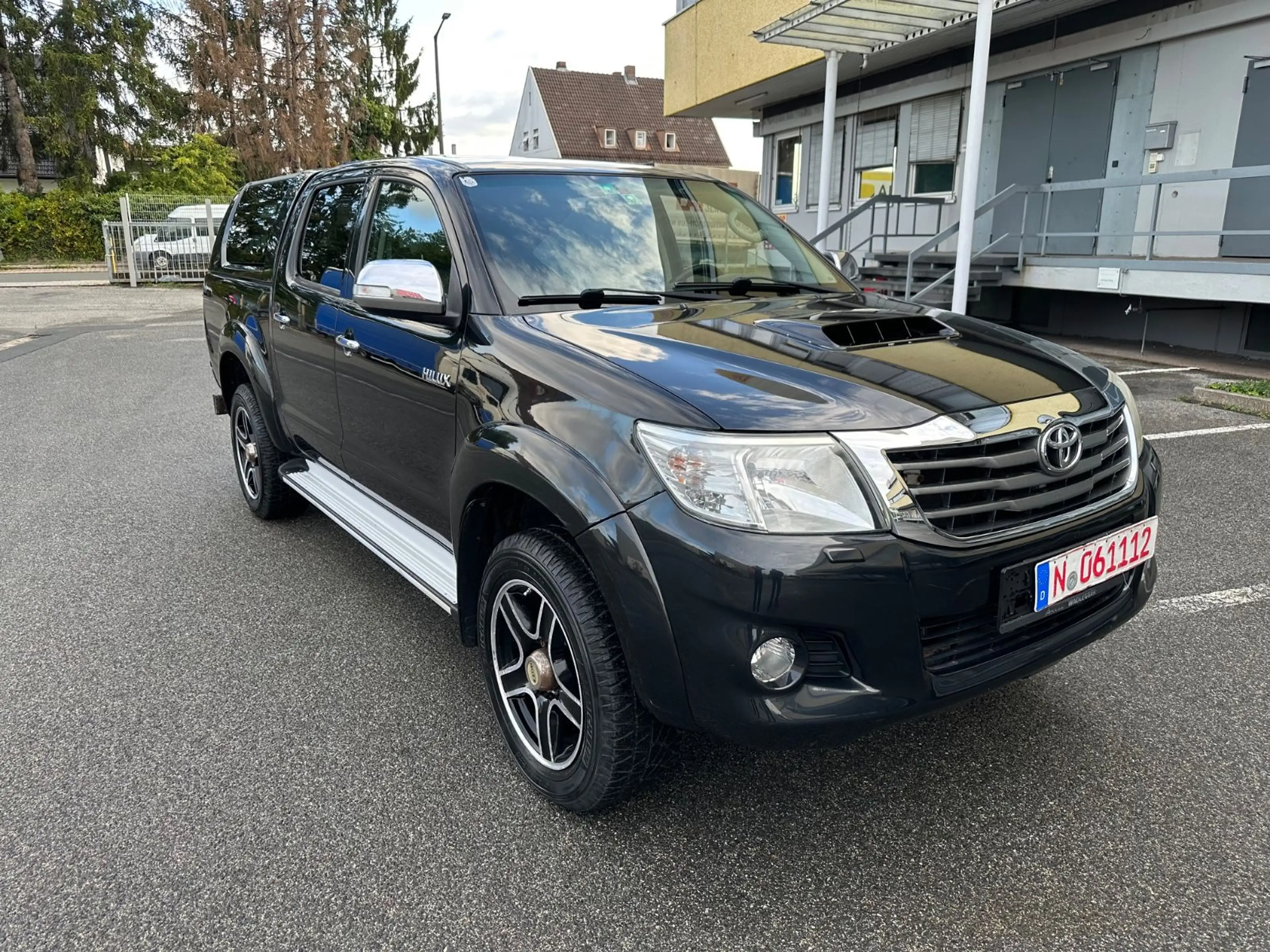 Toyota Hilux — photo 2