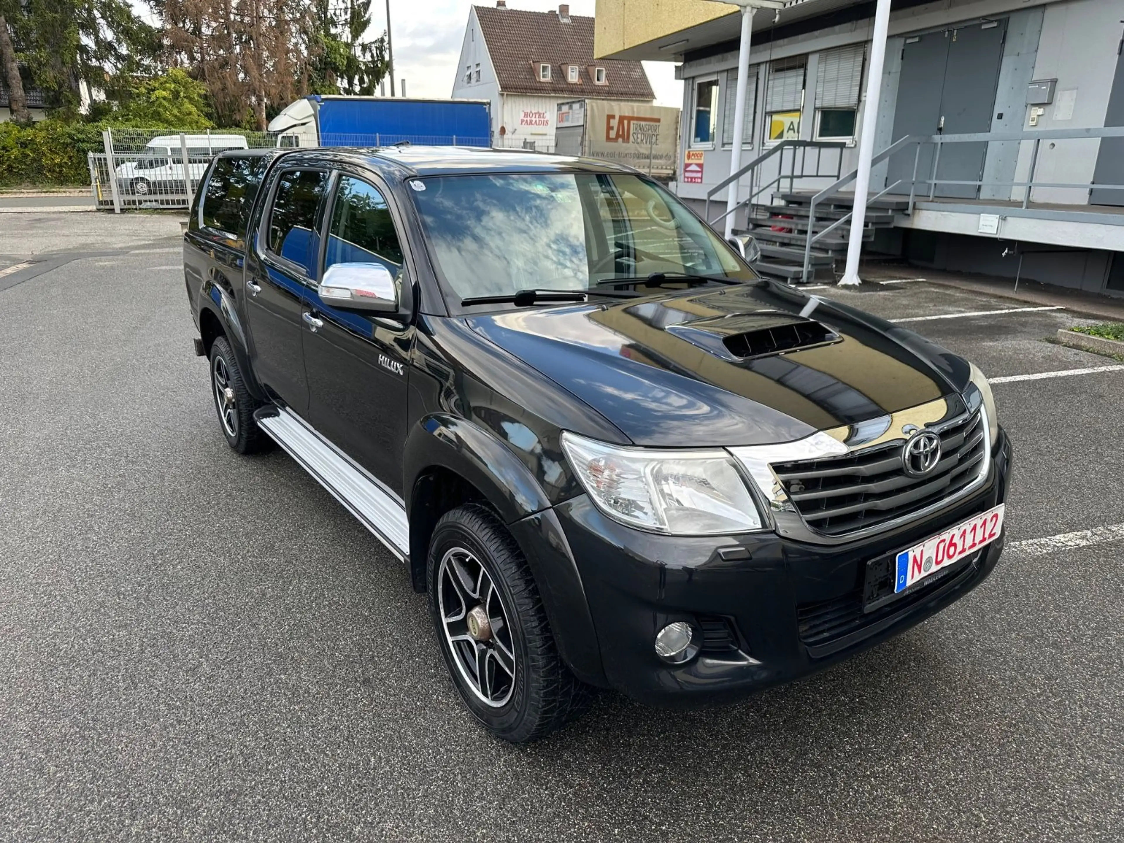 Toyota Hilux — photo 3
