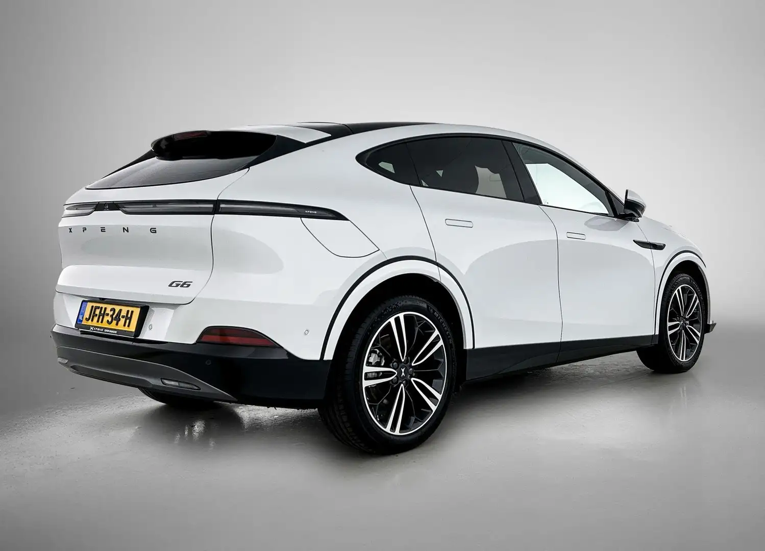 Xpeng G6 RWD 66 kWh Trekhaak | Apple CarPlay | WLTP 435km bijela - 2