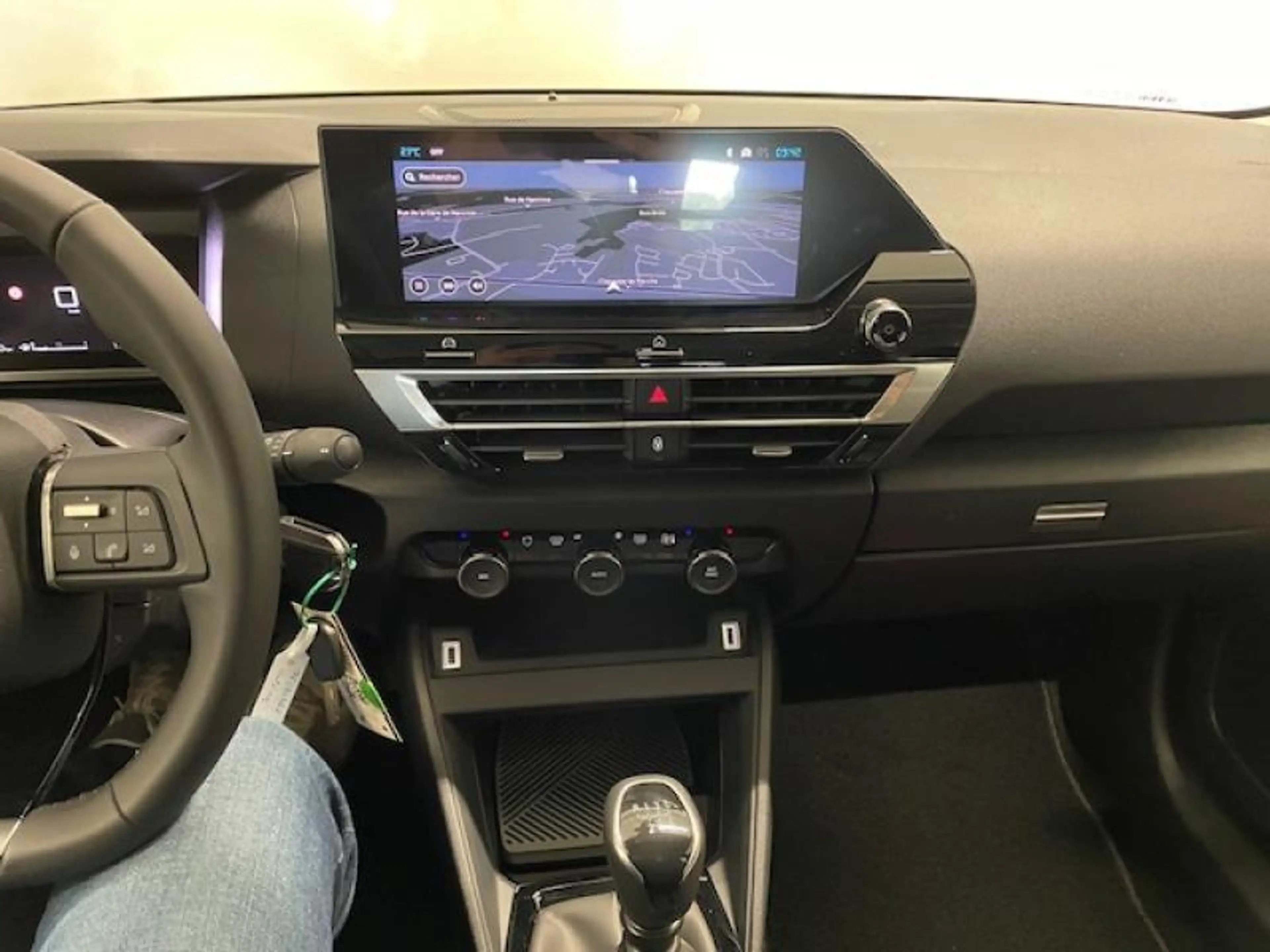 Citroen C4 PLUS — photo 14