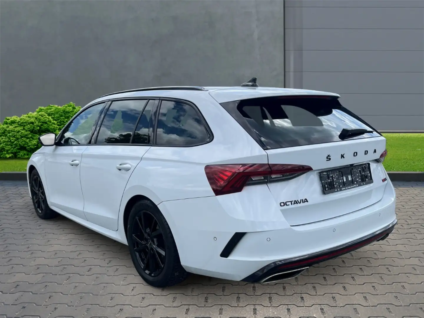 Skoda Octavia Combi RS Plus 2.0 TDI+Anhängerkupplung+Navi+Alufel Fehér - 2