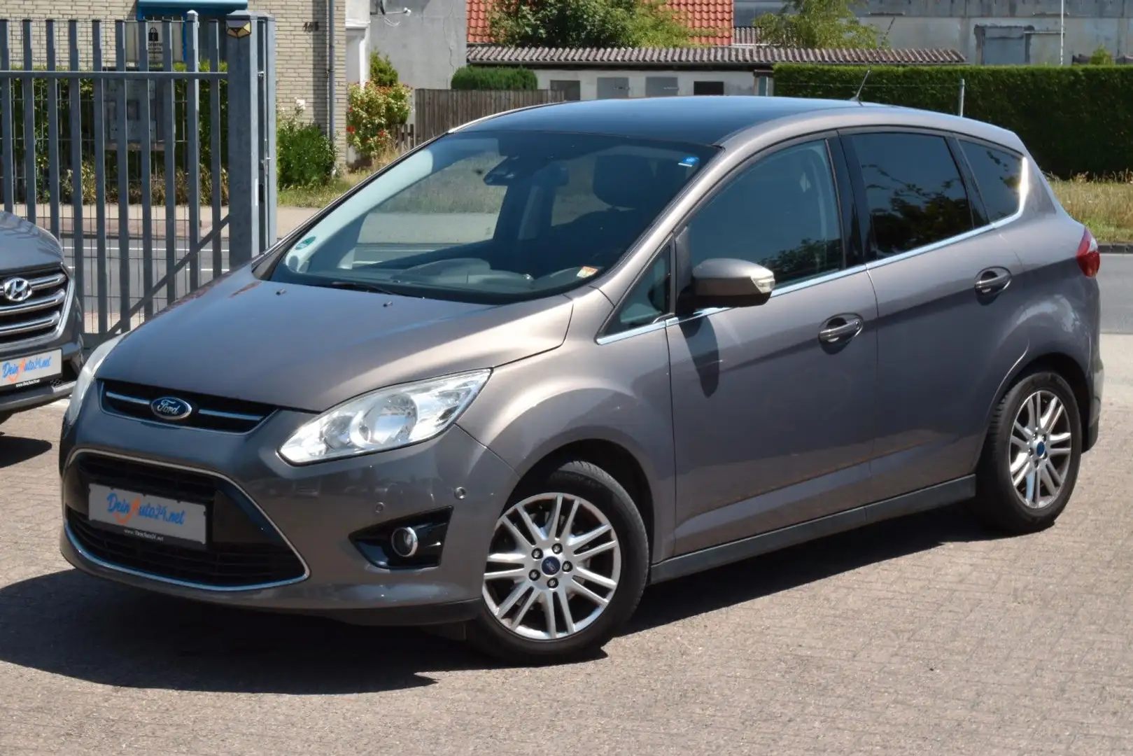 Ford C-Max Titanium AUT.|Navi|Kamera|Si-Hzg|Tempo.|BT Brun - 1