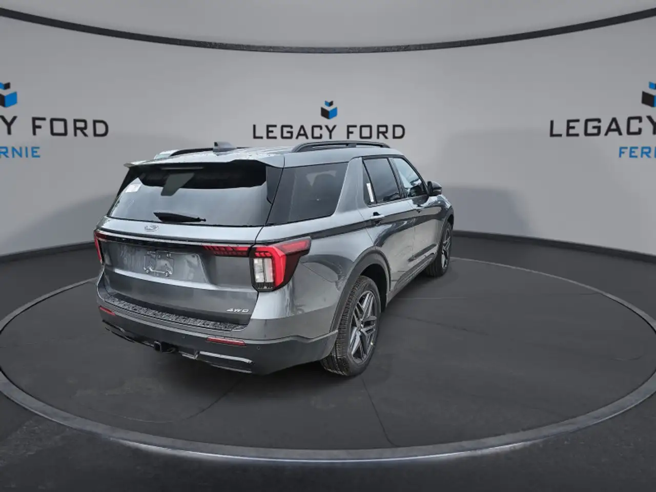 Ford Explorer photo Ford Explorer