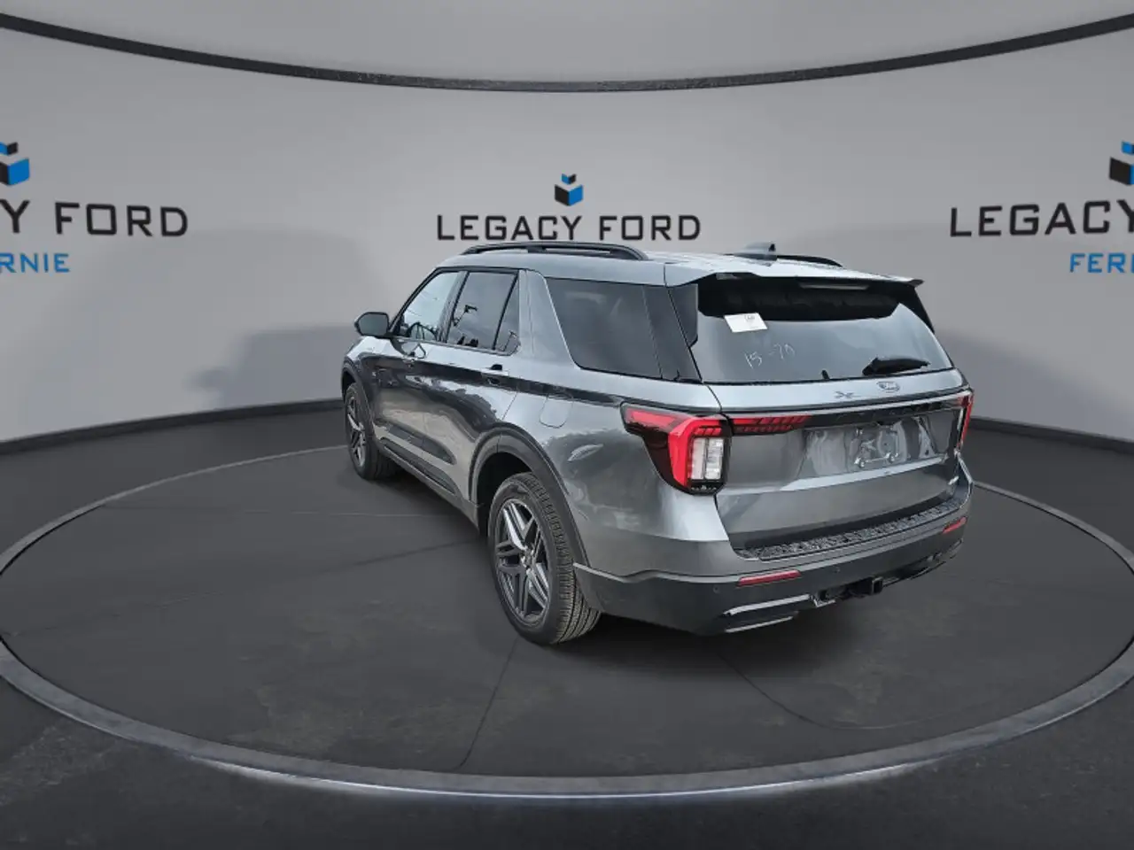 Ford Explorer photo Ford Explorer