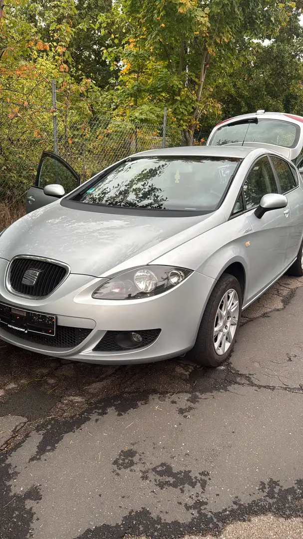 SEAT Leon 1.6 Reference - 1