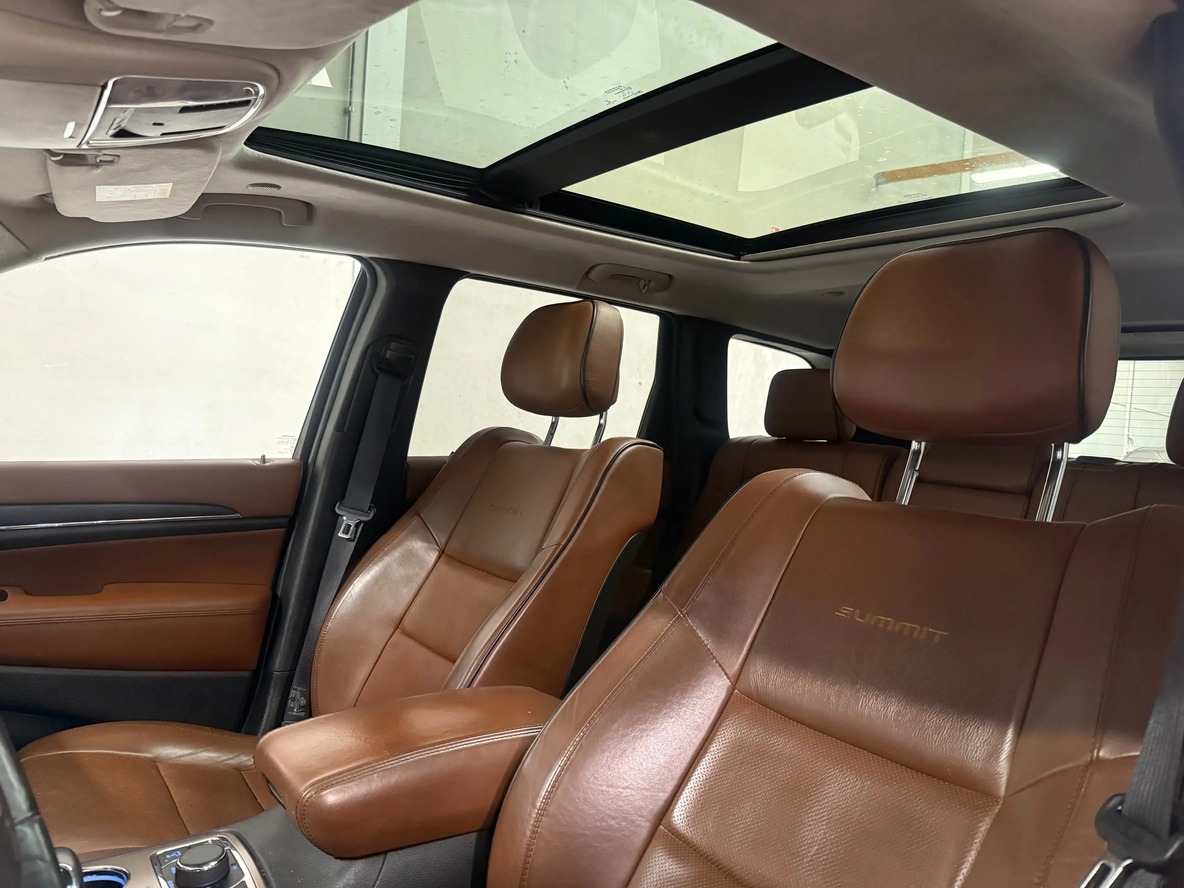 Jeep Grand Cherokee 3.0 V6 TD Summit // Full Options — photo 10