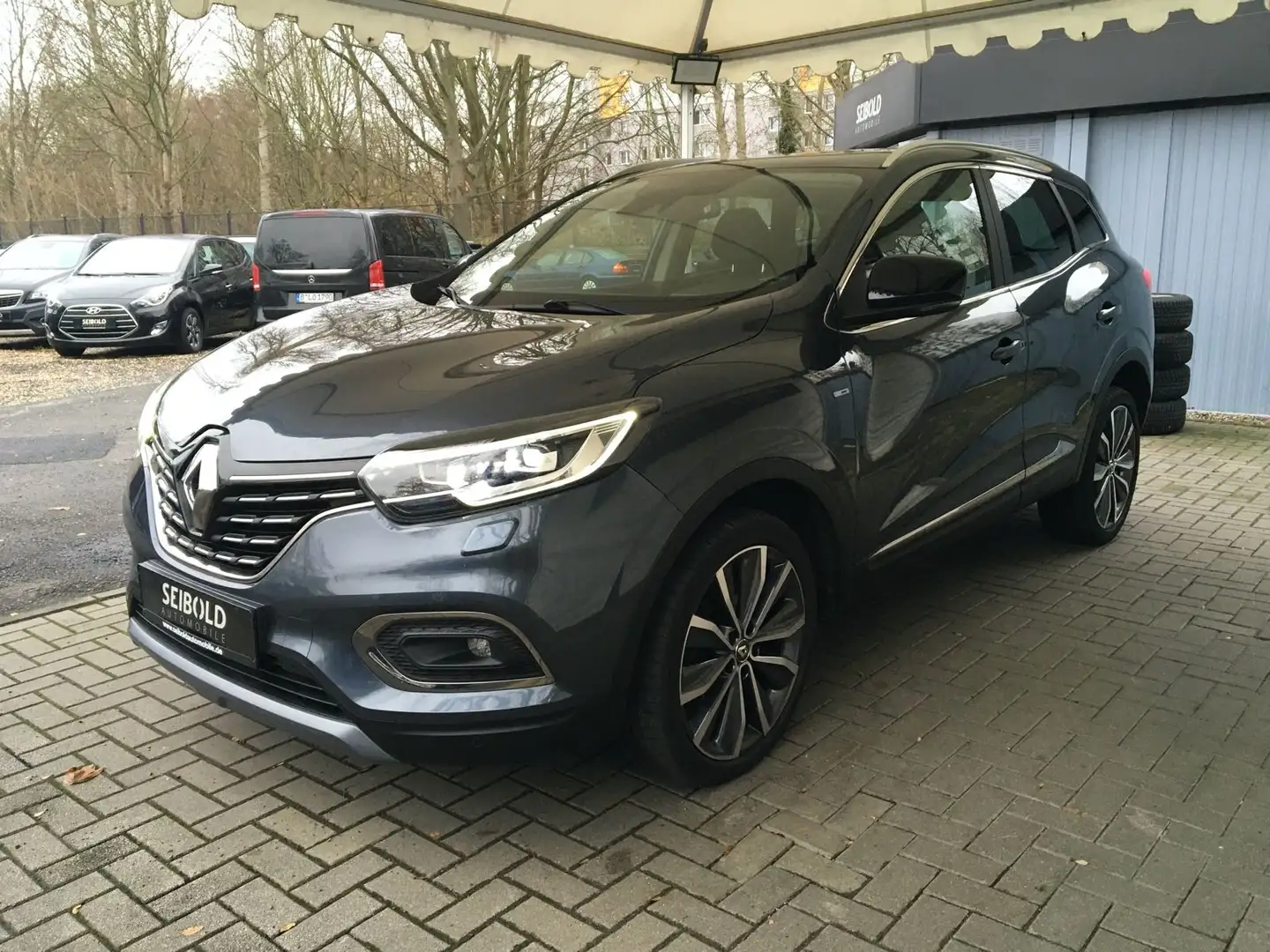 Renault Kadjar 1.7 dCi Bose Edition 4x4 Bose/1.H/LED/AHK Grau - 1