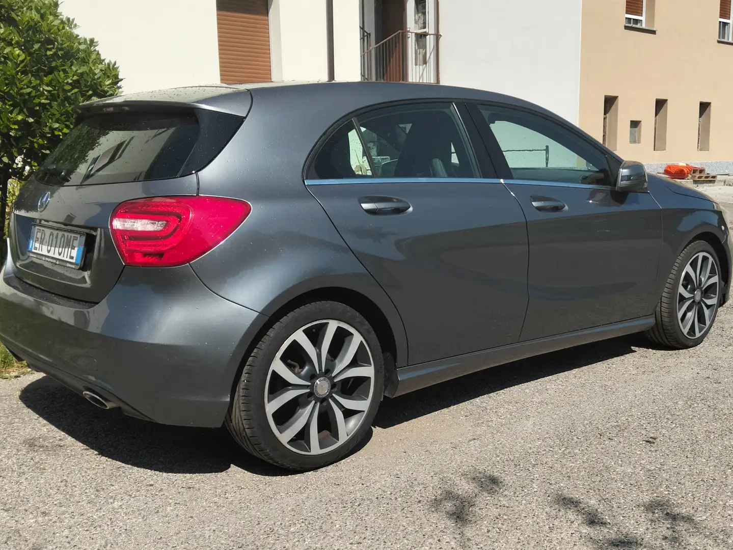 Mercedes-Benz A 180 Classe A - W176 cdi (be) Sport Grigio - 1