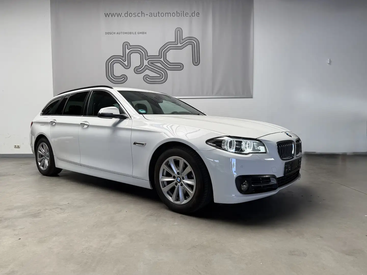 BMW 520 520dA /LEDER/NAVI-Prof-/SpoSi/adapt.LED/KEYL. Weiß - 1