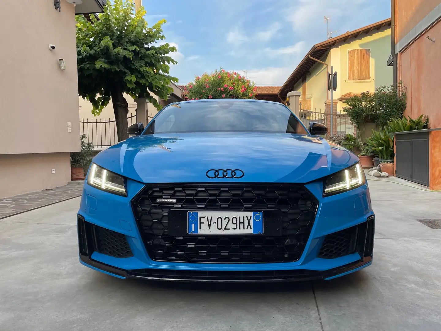 Audi TT 45 TFSI quattro Competition Albastru - 2